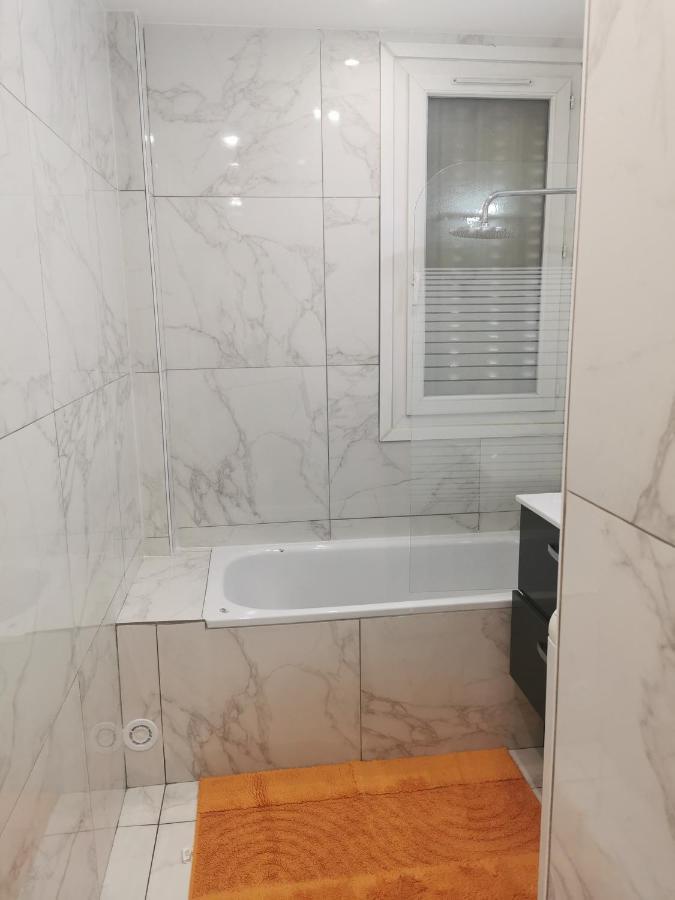 Appartement Meubles A Villeurbanne Lyon ภายนอก รูปภาพ