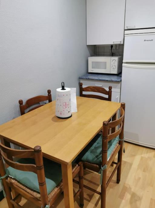 Appartement Meubles A Villeurbanne Lyon ภายนอก รูปภาพ