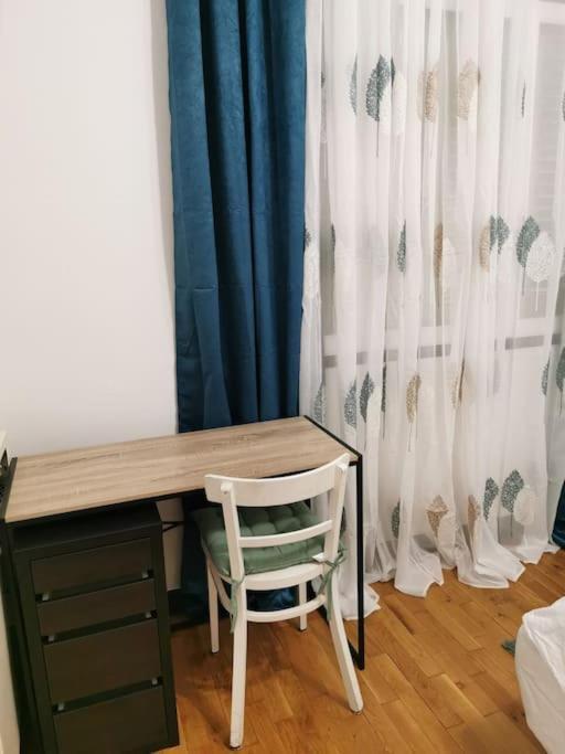 Appartement Meubles A Villeurbanne Lyon ภายนอก รูปภาพ